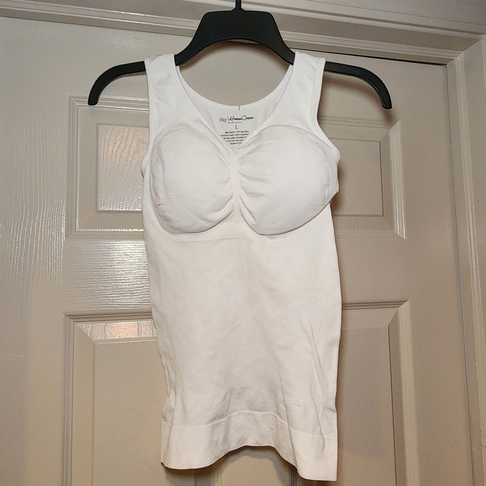 Woman Ocean White Tank Top - Picture 5 of 6